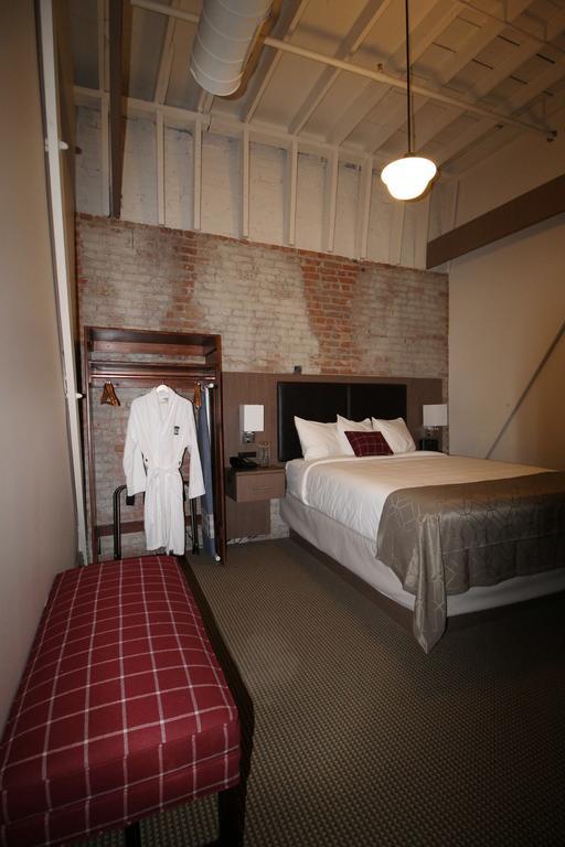 Historic Hotel Arvon Грейт Фолс Екстериор снимка